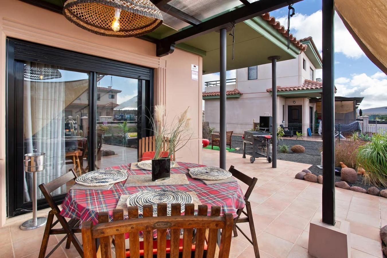 Amadeus Villa La Oliva Exterior photo