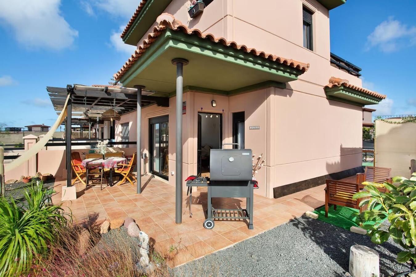 Amadeus Villa La Oliva Exterior photo